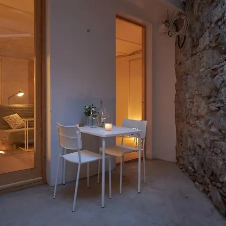 Modern Patio דירה
